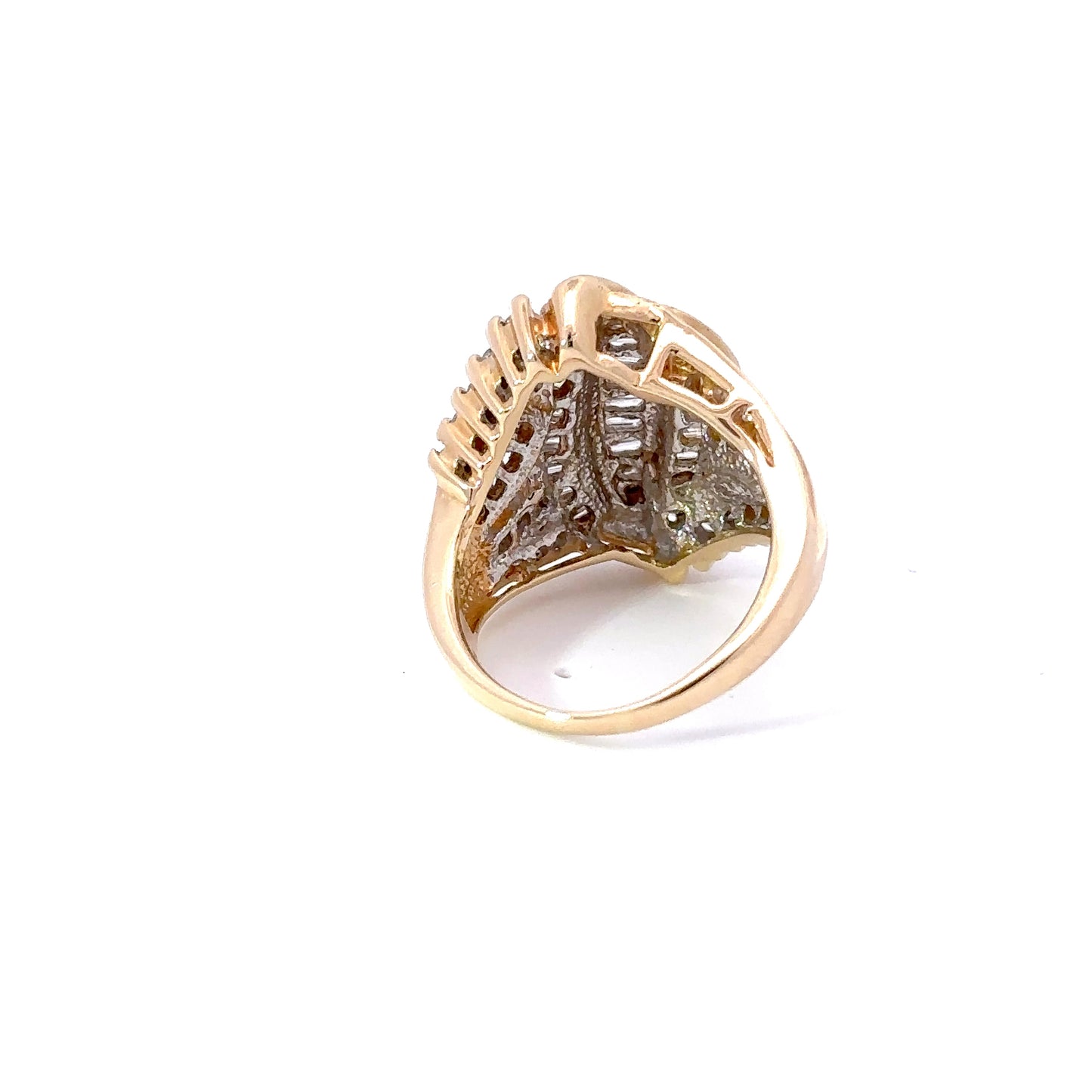 Baguette and round diamond fashion ring